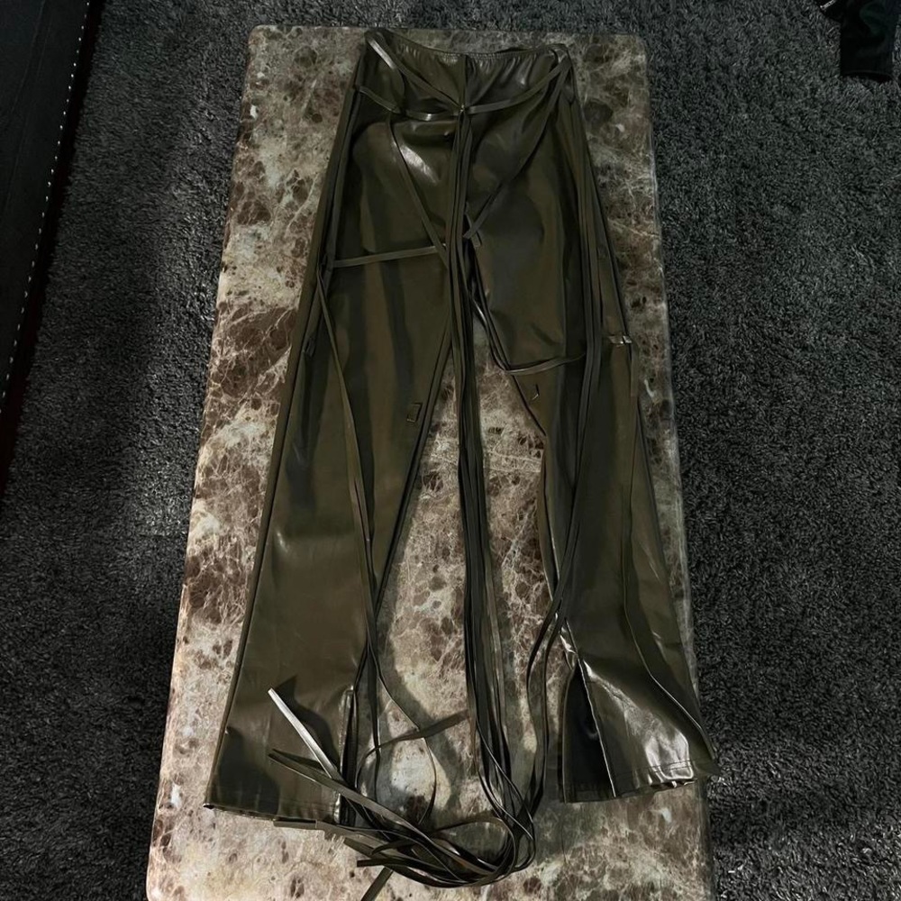 Olive green lace up pants - Picture 1 of 4